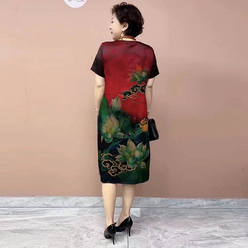 夏季新款真丝连衣裙气质妈妈短袖荷塘佳人大码显瘦桑蚕丝过膝长裙