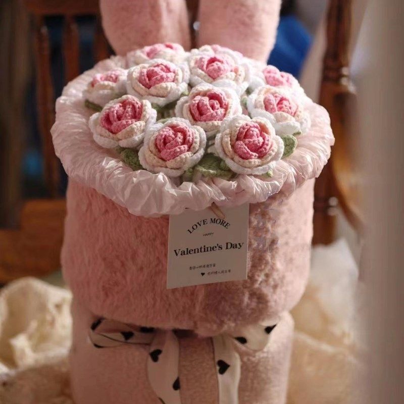 母亲节diy手工钩织兔耳朵手捧花束渐变玫瑰材料包毛线编织送女友,服饰配件/皮带/帽子/围巾,DIY编织材料包,淘宝优惠券,粉丝福利购,淘宝优惠卷