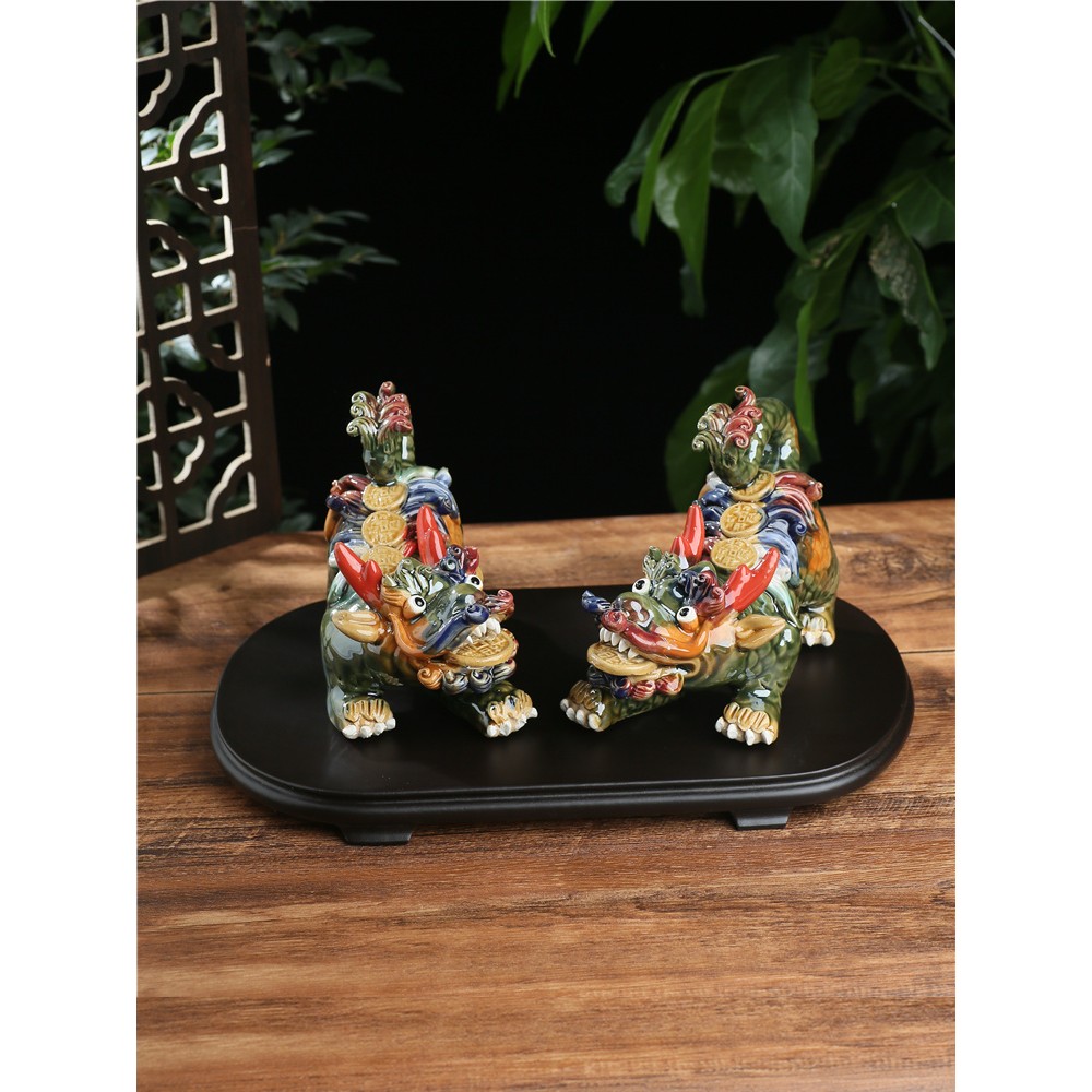 麒麟瑞兽镇宅一对 纯手工石湾陶瓷公仔装饰品 工艺品动物中式摆件