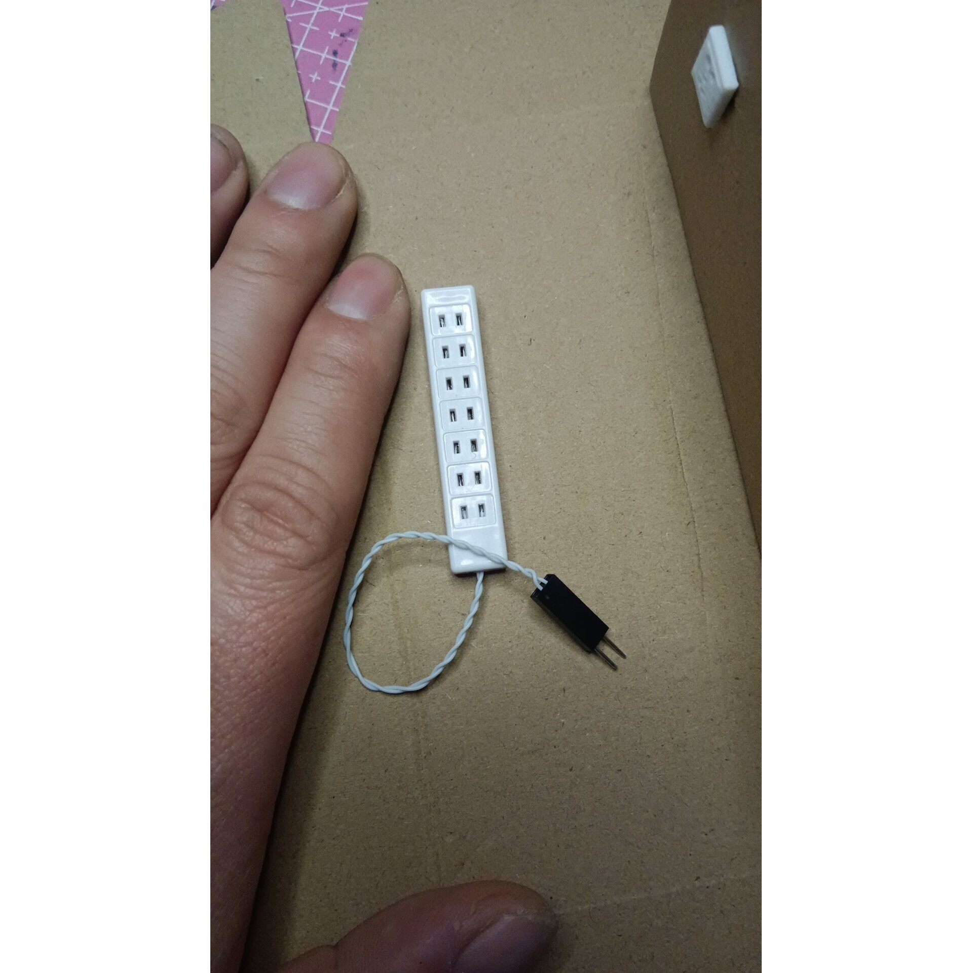 迷你插排 可以通电 微缩迷你灯泡插排袖珍插排单个价格娃屋配件