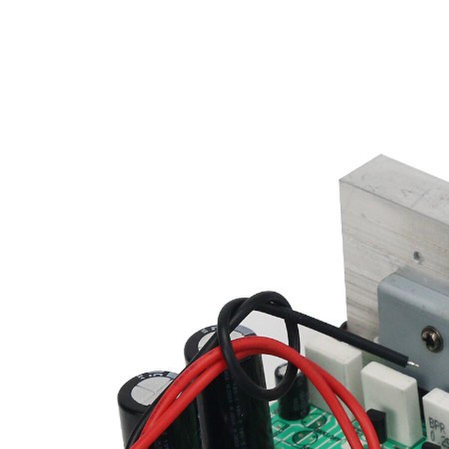 300瓦2.1重低音炮大功率功放板家用日本进口拆机管对管3声道炮板