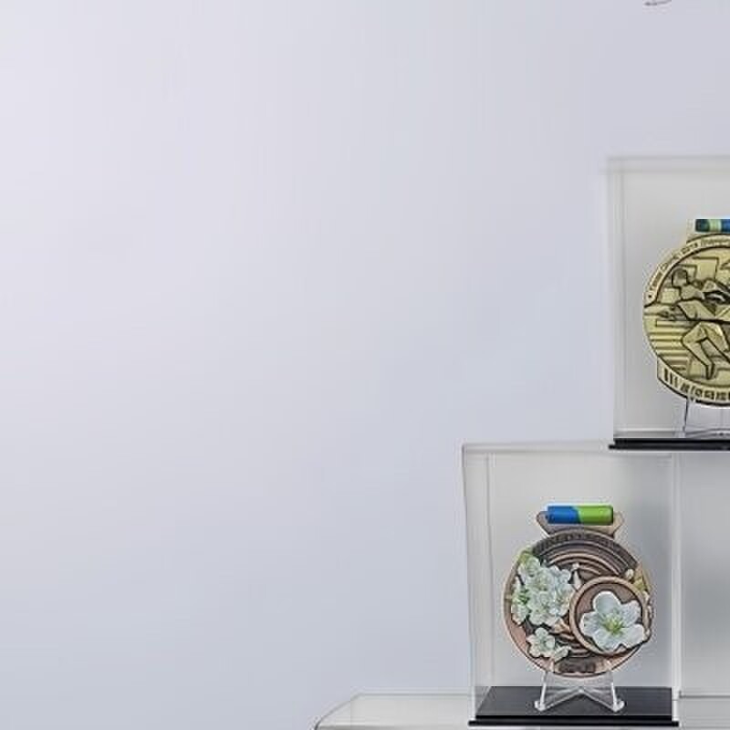 奖牌收纳盒压克力防尘盒体育运动马拉松跑步金牌勳章荣誉品展示盒