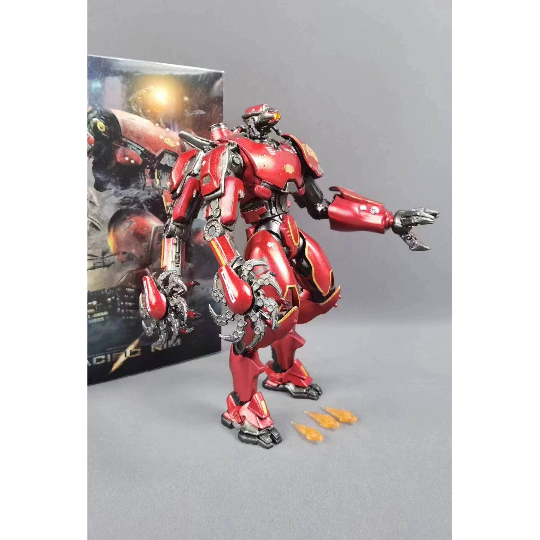 电镀版发光暴风赤红 NECA环太平洋机甲可动人偶7寸机器人模型礼物