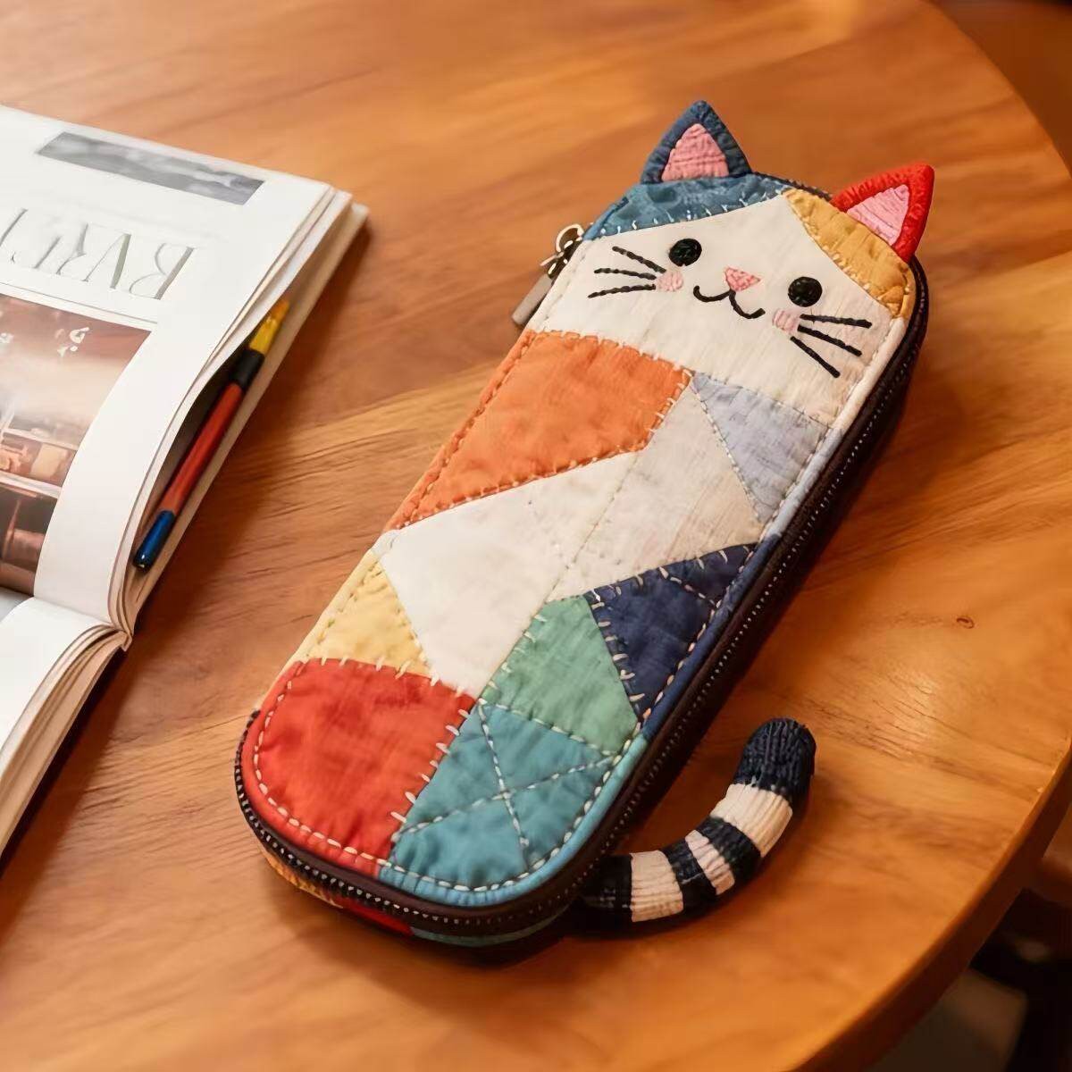 日系撞色拼布笔袋个性可爱卡通猫猫可携式笔袋少女心可携式收纳文具袋