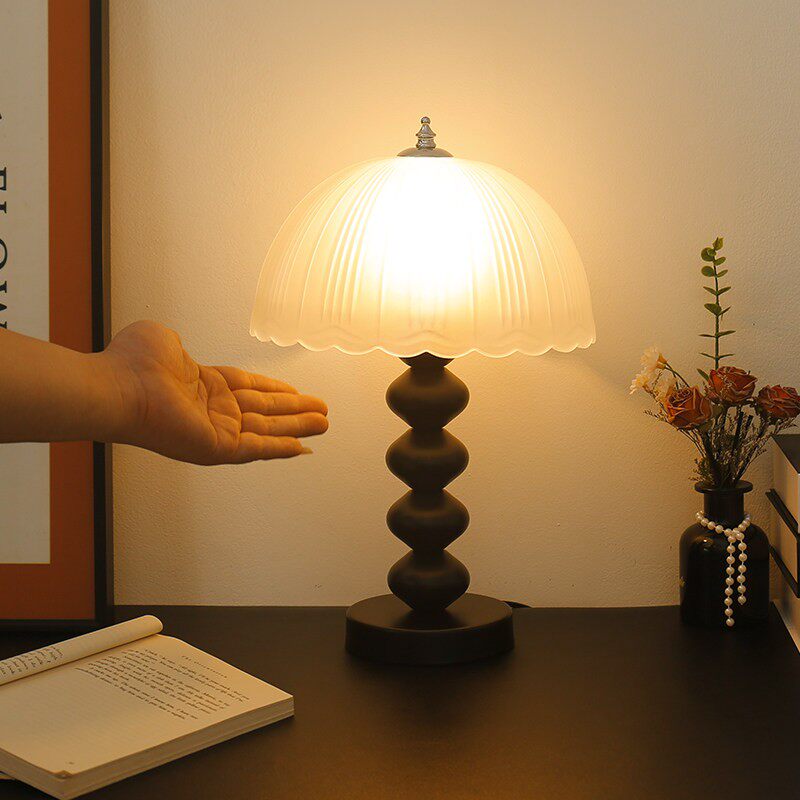 法式中古风充电台灯美式复古卧室客厅书房牀头灯创意氛围装饰台灯