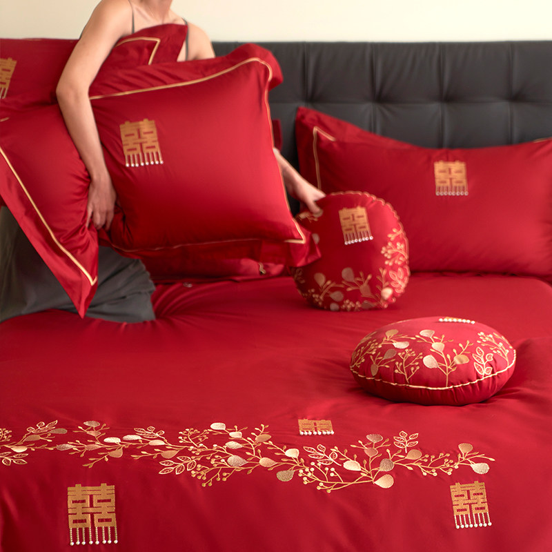 在耳边全棉刺绣四件套婚庆婚被100S新疆长绒棉贡缎床品结婚床品