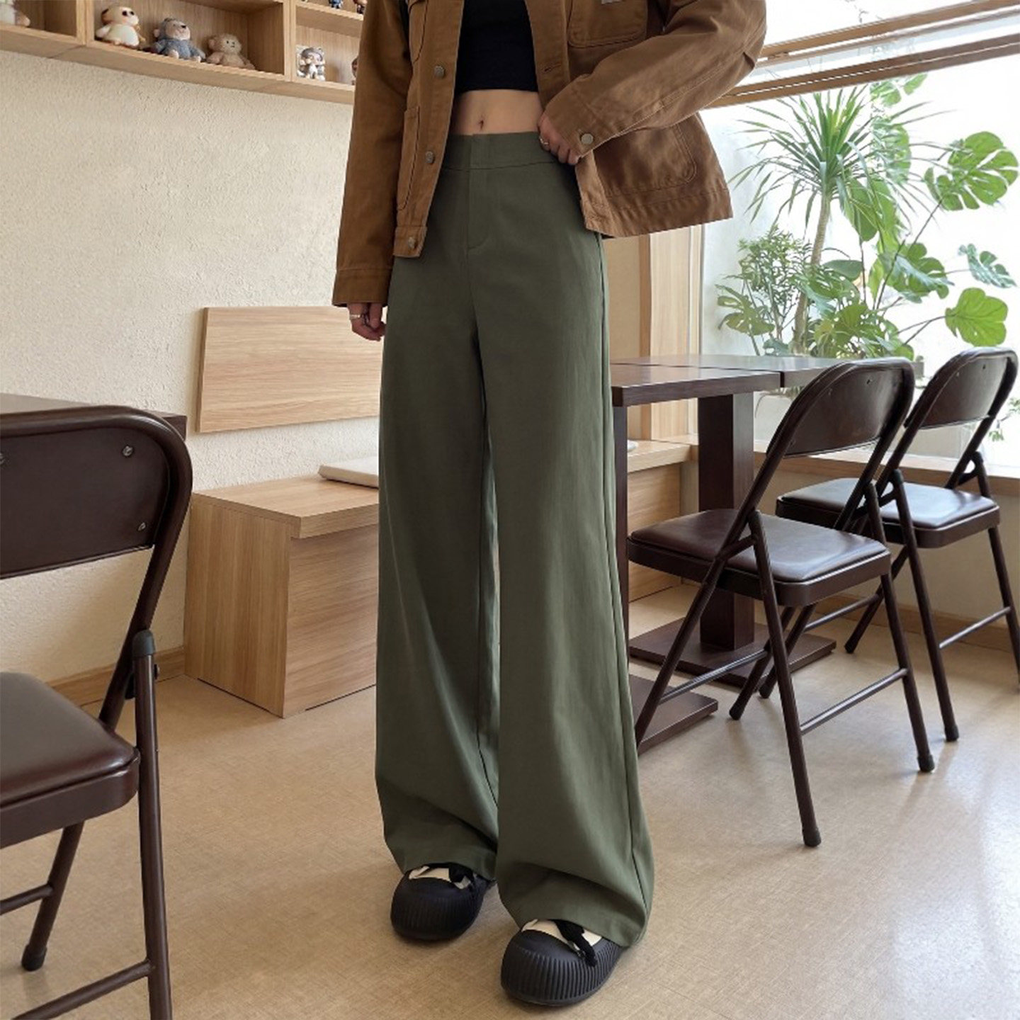 军绿色阔腿裤女2026新款春秋高级感垂感西裤窄版直筒高个子西装