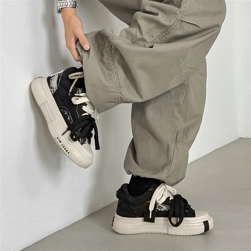 小众高级感厚底增高鞋男款7cm情侣黑色帆布板鞋百搭鞋子男鞋潮鞋