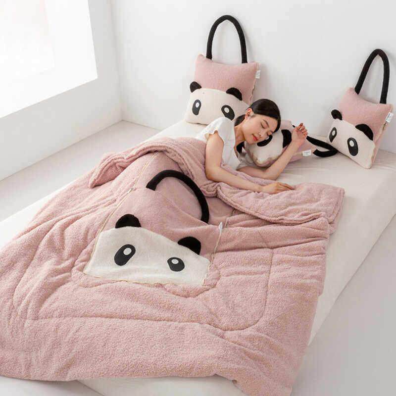 卡通熊猫抱枕被子两用二合一加厚午睡绒毯子办公室汽车载靠枕折叠