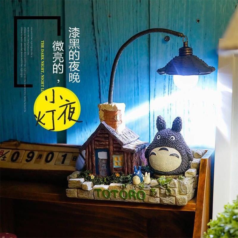 送女生生日礼物女孩闺蜜实用高级感小众初中圣诞节小夜灯龙猫摆件