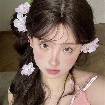 甜美春日浅粉樱花发夹侧刘海氛围