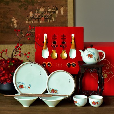 实用新婚礼物结婚订婚礼品送朋友新人敬茶陶瓷餐具高档喜碗套装