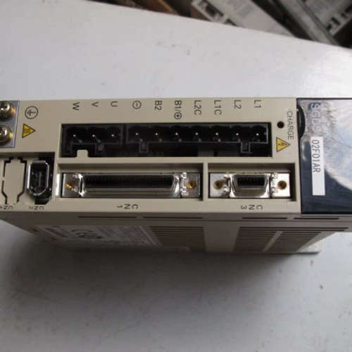 议价伺服驱动器SGDS-02F01AR