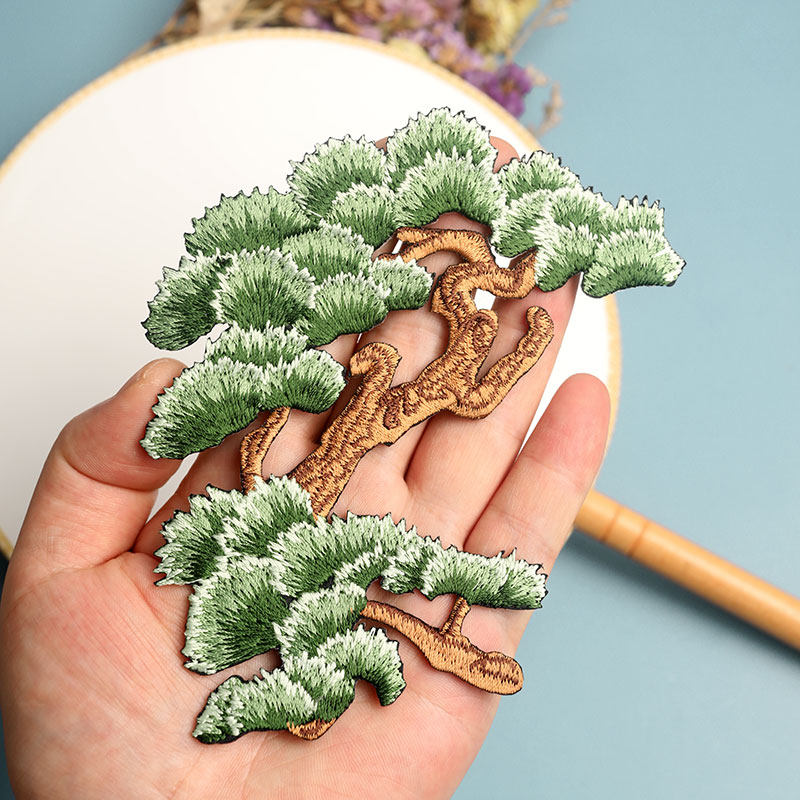 对称松树刺绣布贴大小号中国风衣服补丁贴修补金银绿色背胶可熨烫图片