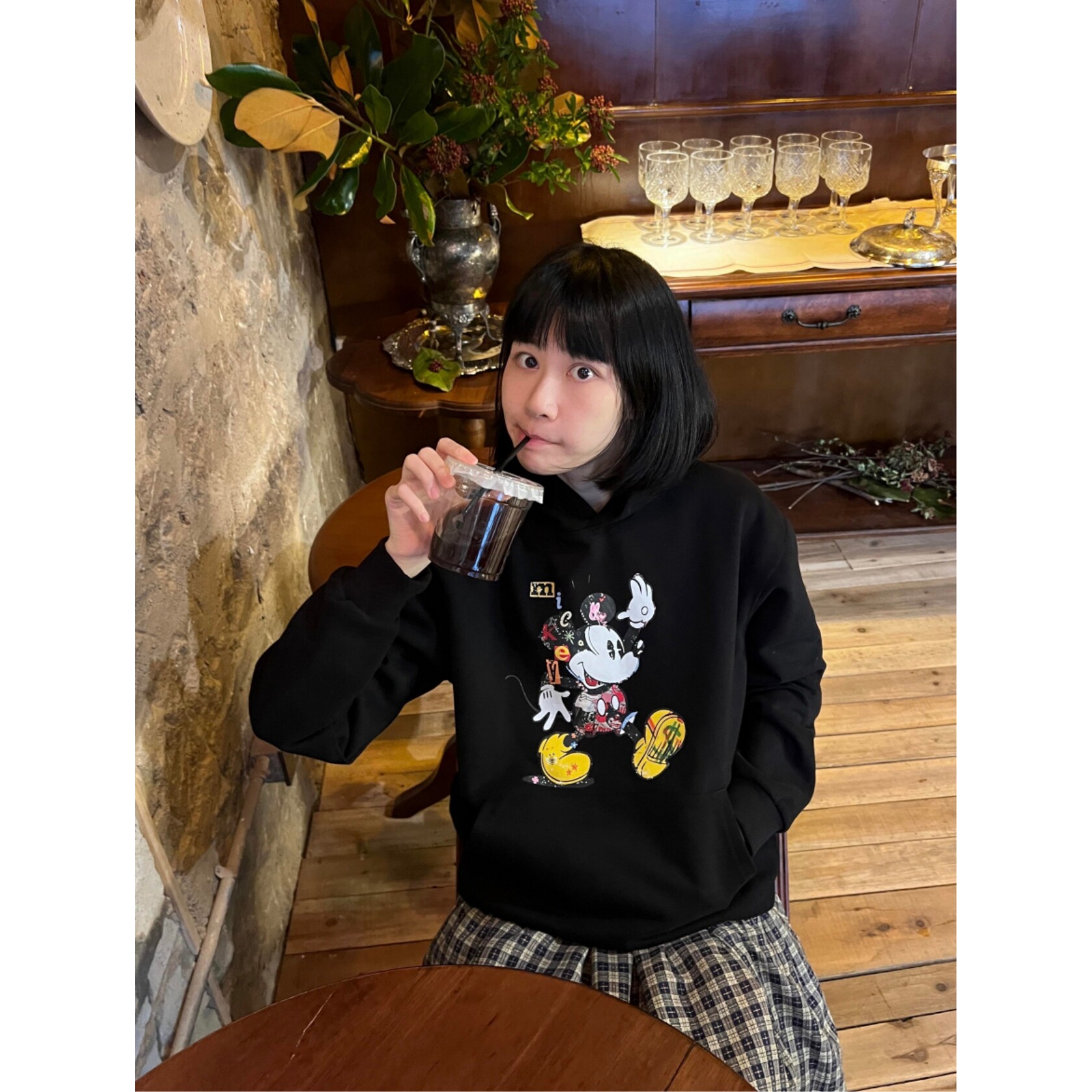 顽季果 美式复古童趣~米奇做旧印花圆领帽衫套头宽松加绒女卫衣