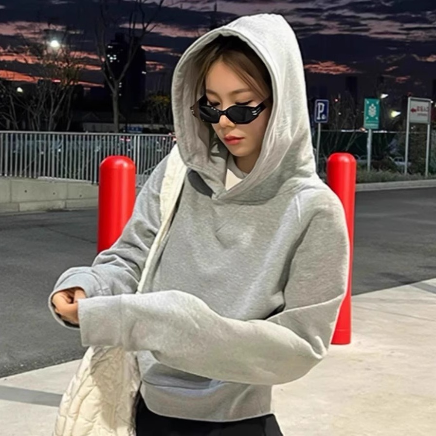 纯棉小个子穿搭超显高短款卫衣女