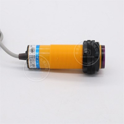 CHIIB中国沪工光电开关 E3F3-DS50N1 红外线传感器  NPN三线常开