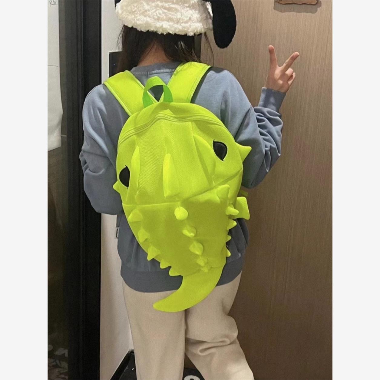 恐龙书包可爱丑萌小众背包搞怪儿童卡通头盔包大容量双肩包女礼物