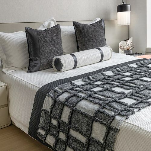 现代简约酒店民宿床尾巾灰黑抱枕毛呢格子搭毯样板房床品多件套