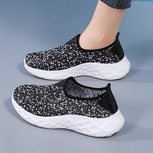 网鞋女夏季镂空透气网面一脚蹬女鞋超轻妈妈运动软底不累脚网布鞋