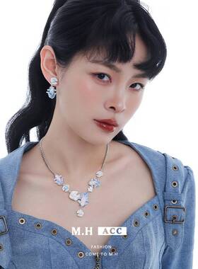 甜酷风新款蓝色金鱼项链女款时尚小众甜美多巴胺高级感锁骨链配饰