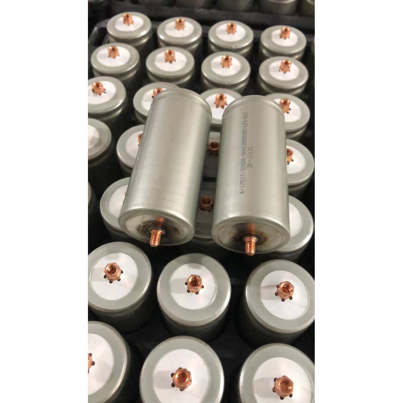 锂电池3.2V电动车组装启动电源太阳能路灯磷酸铁锂电池32650电池