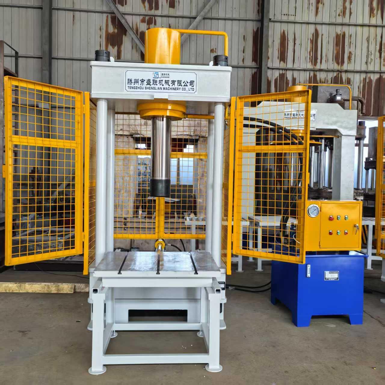 客订200吨四柱二梁液压机 四柱油压压装机四周带防护 按需定制生