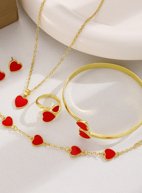 2026年新款女士爱心手镯礼盒装不掉色韩版桃心手链女生情人节礼物