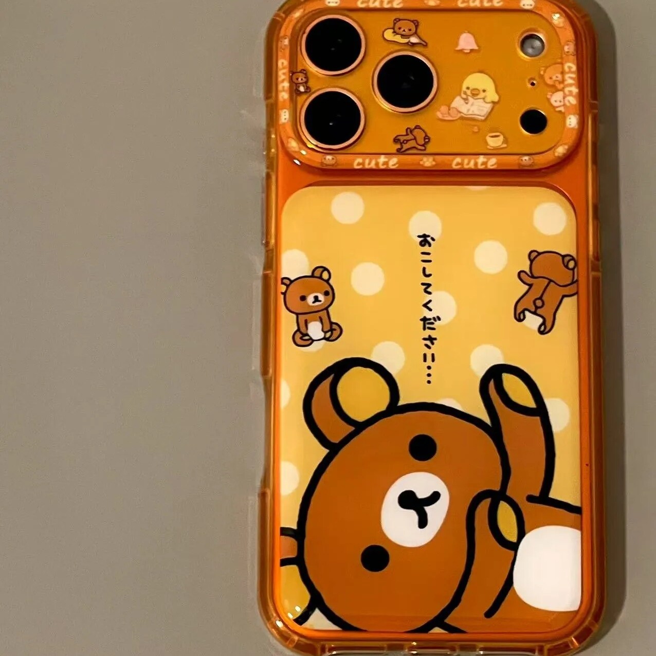 雨柠古早卡通日文波点轻松熊适用iPhone17Promax新款苹果16手机壳15卡通日韩INS可爱14防摔保护套