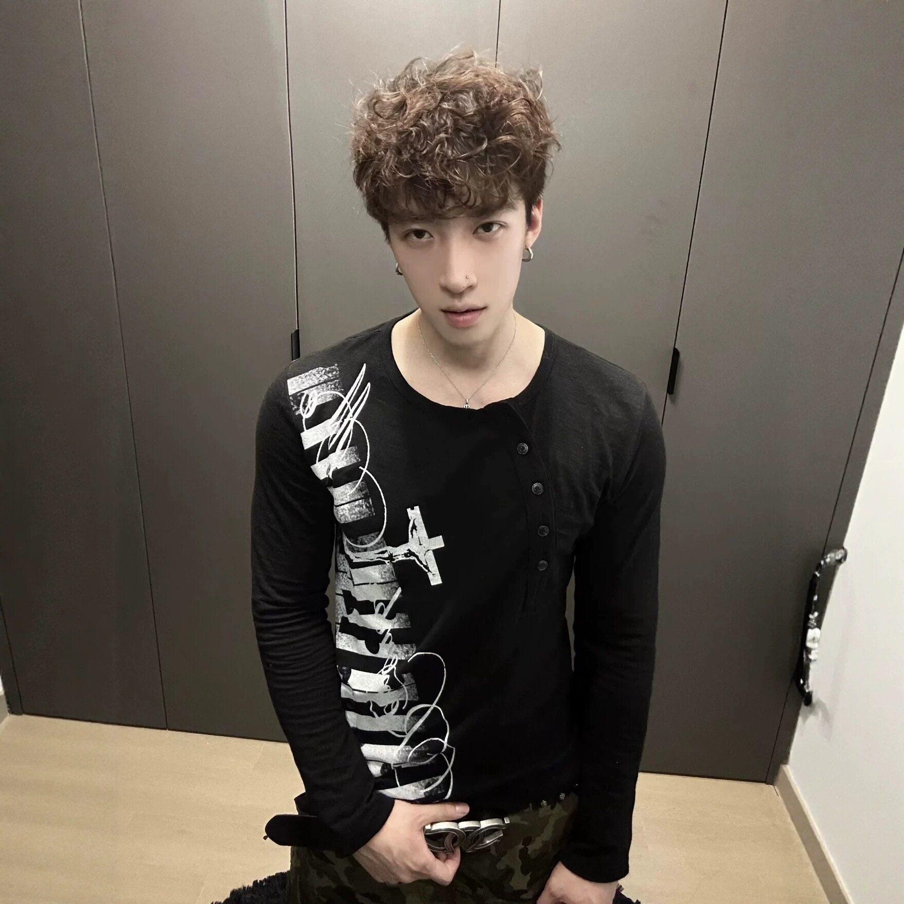 现货美式街头琴键波点印花合身版罩衫男女多纽扣设计感百搭宽松长