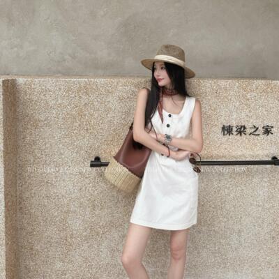 松弛感夏季方领休闲连衣裙