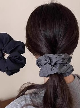 格雷系灰色布艺蝴蝶结印花大肠发圈女高级感法式优雅发绳时尚头绳