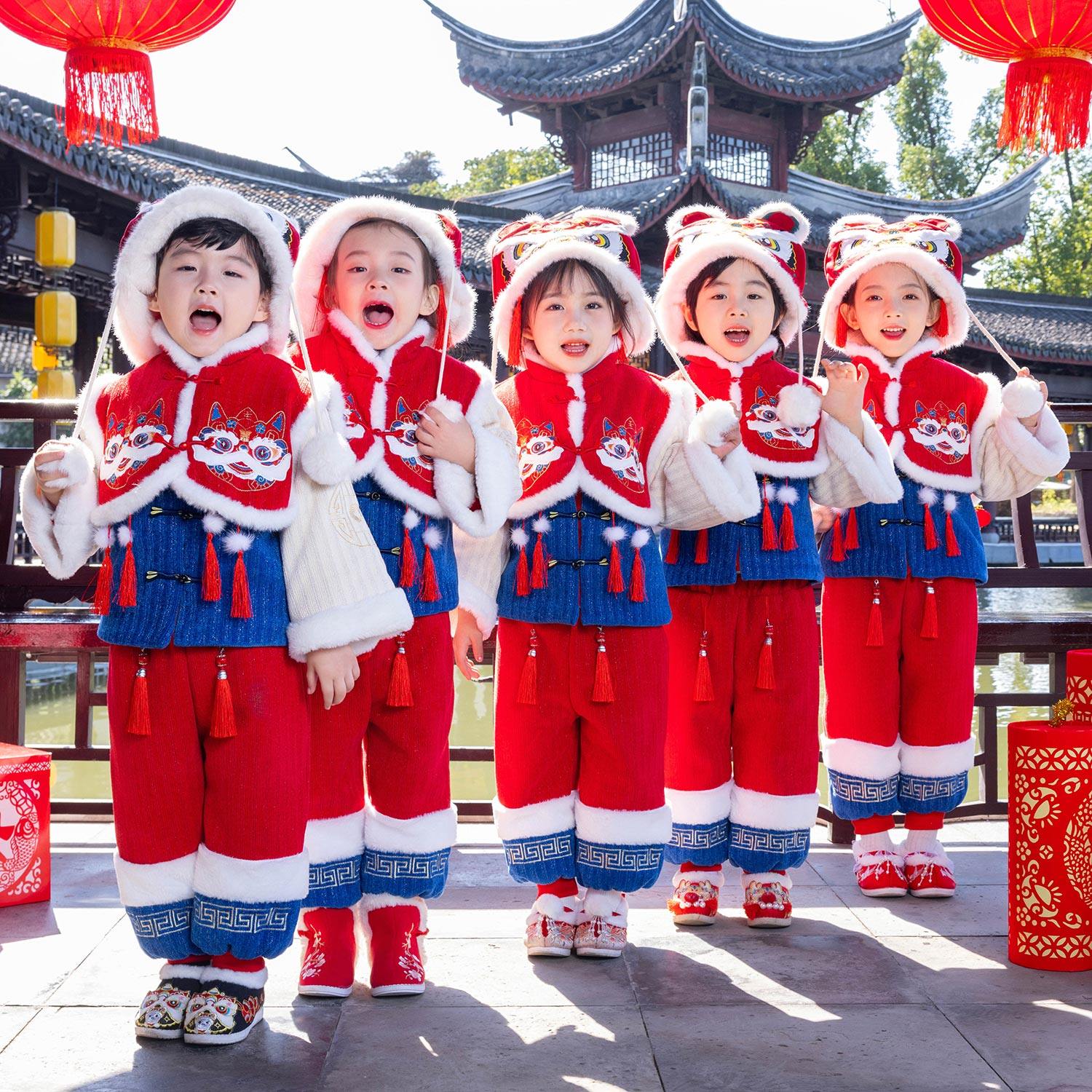 儿童喜庆演出服拜年服女童加绒加厚新年年服男童幼儿园舞蹈表演服