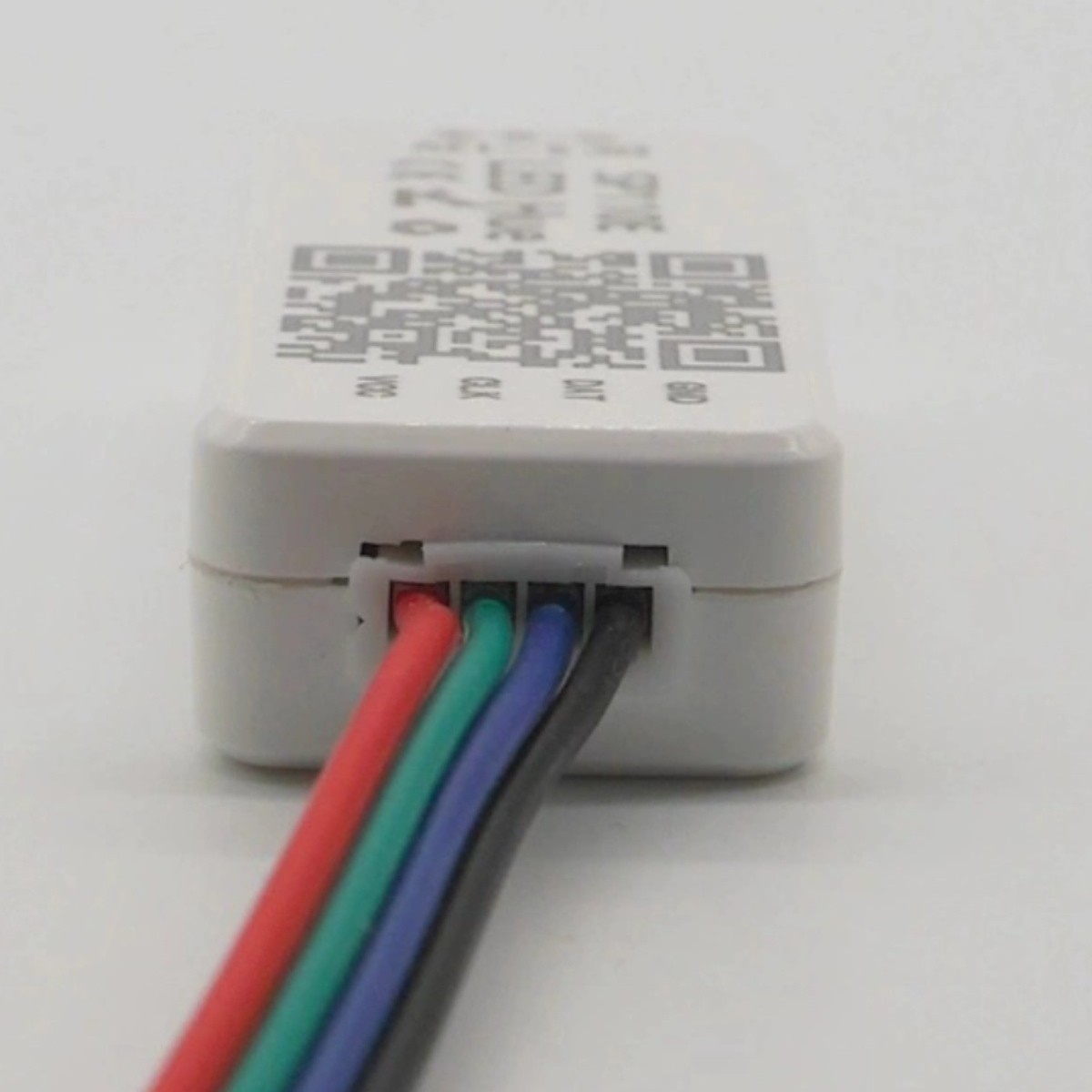 Sp110E全彩灯条蓝牙控制器Ws2812B灯条移动应用智能幻想控制器