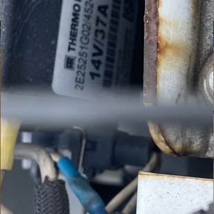 开利冷王T800冷藏车空调制冷机发电机2E2521G02发电机冷王452498