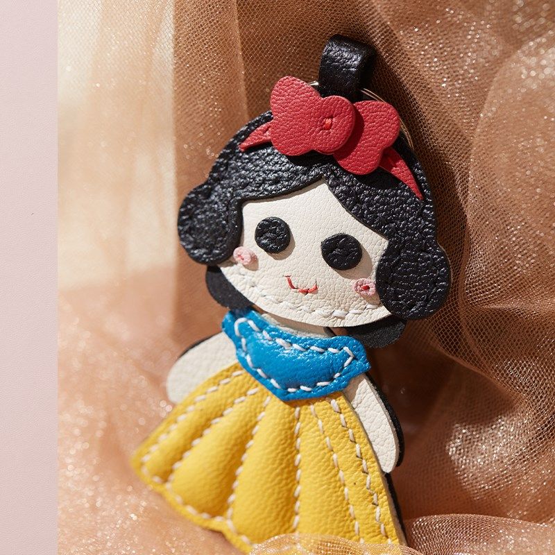 裁鱼手工中秋h节礼物可爱白雪公主挂件头层钥匙扣包包挂饰,居家布艺,缝纫DIY材料套装,淘宝优惠券,粉丝福利购,淘宝优惠卷