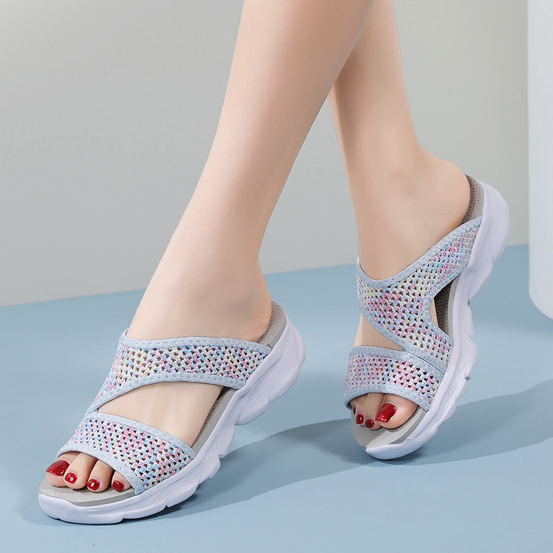 拖鞋女2c024夏季新款外穿妈妈一字拖鞋高级感露趾沙滩鞋平底凉拖