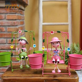 复古纯手工铁艺可爱的秋千情侣铁皮娃娃婚庆个性创意装饰笔筒摆件