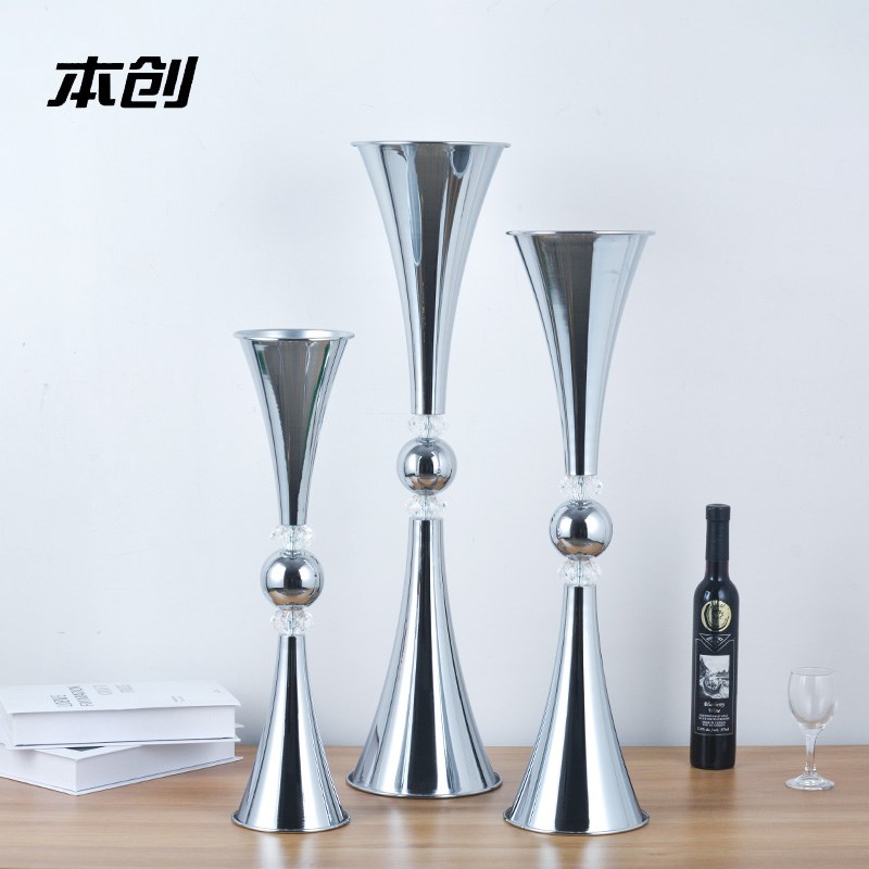 婚礼用品铁艺金色花架路引花器婚庆布置喇叭花瓶餐桌装饰花盆摆件