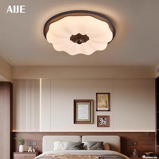 奶油中古风卧室吸顶灯护眼儿童房云朵灯复古房间灯2026新款包安装