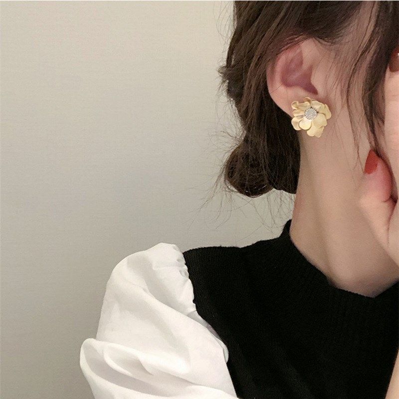 srrmhyn新款冷淡风哑光花瓣耳环小众耳钉女气质韩国百搭,节庆用品/礼品,文化创意手环,淘宝优惠券,粉丝福利购,淘宝优惠卷