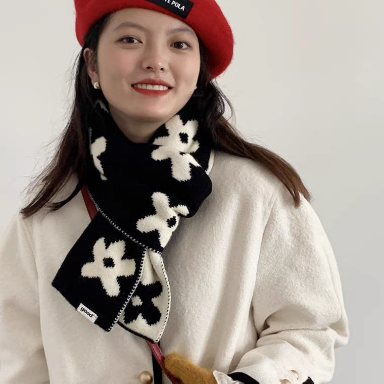 秋冬新款小花图案仿羊绒围巾女冬季韩版针织围巾日系保暖加厚围脖