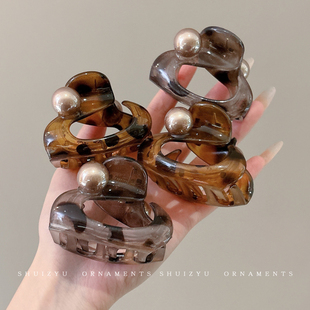 珍珠抓夹女2025新款小号鲨鱼夹后脑勺头发发夹发量少夹子头饰发卡