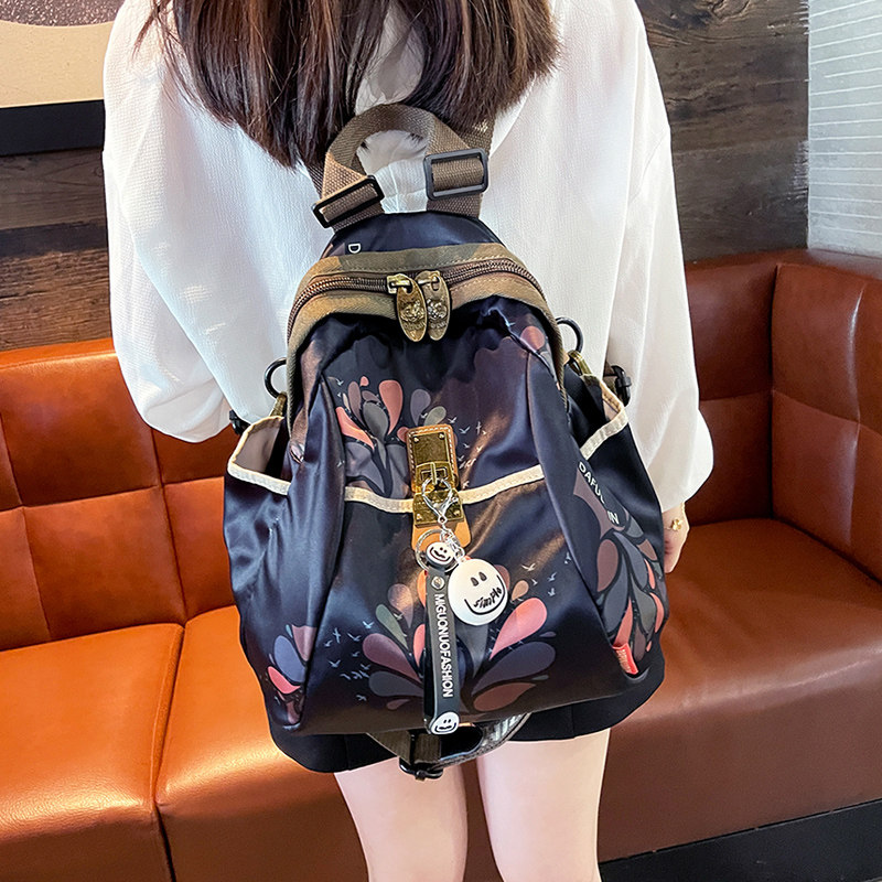 洋气高级感南韩丝大容量双肩包女2024新款百搭轻便防水旅行背包潮