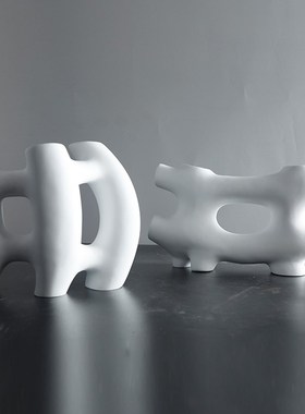 客厅现代抽象艺术酒柜摆件花器高档黑白系家居高级感小众软装饰品