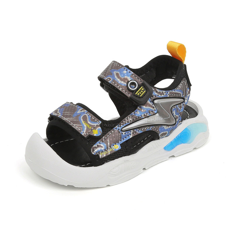 儿童凉鞋男童软底防滑发光2-4岁3男宝沙滩鞋迷彩色小男孩运动凉鞋
