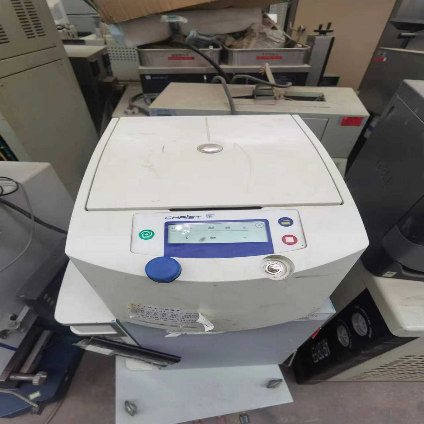离心浓缩仪。CHRIST品牌，RV2-18型，实物图成色，需--议价商品
