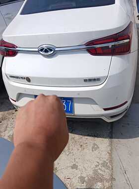 20年奇瑞艾瑞泽GX拆车件，白色车身，1.5L手动挡，整车拆--议价商