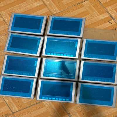 西门子SIMATICHMI触摸屏，型号6AV2123-2--议价商品