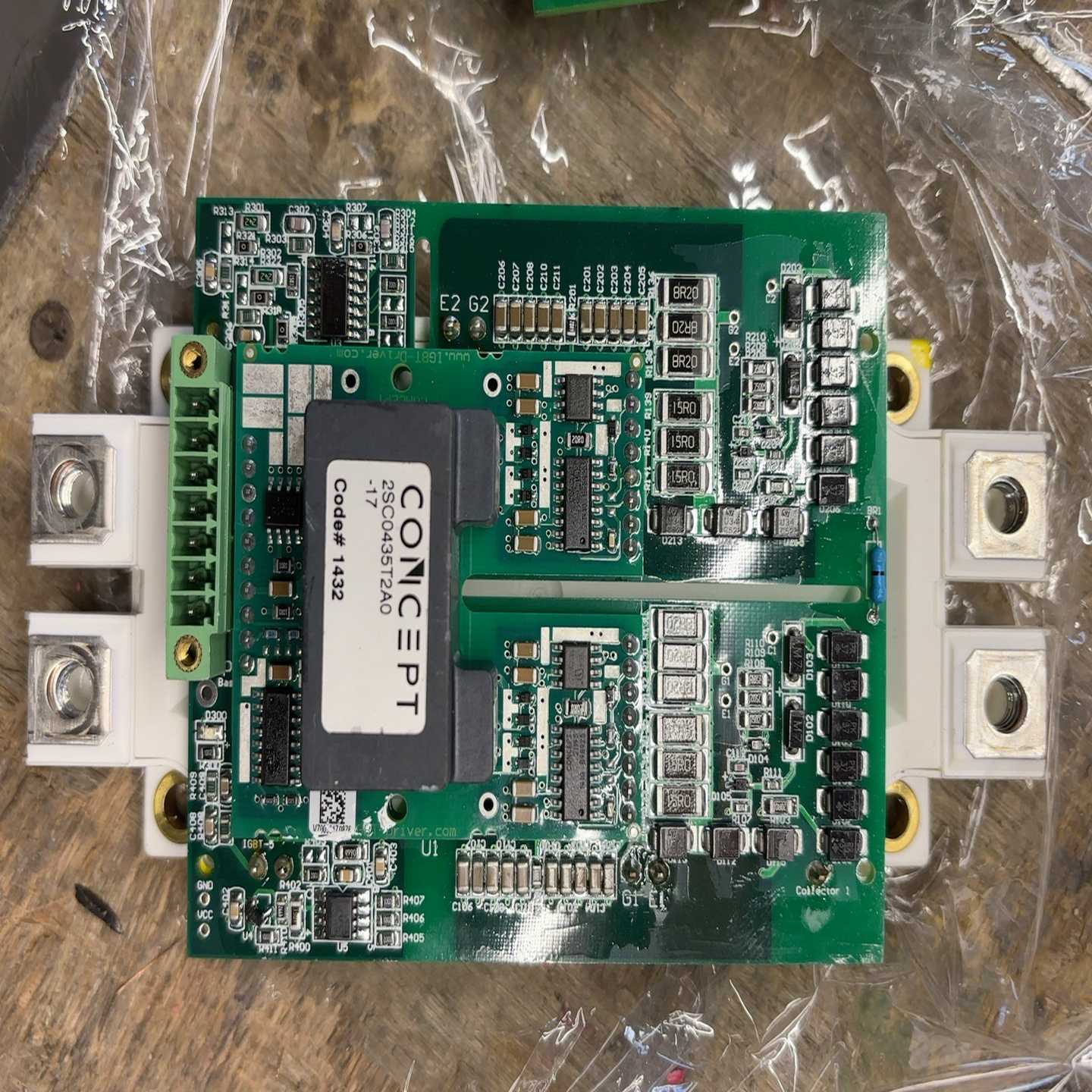 询价2SC0435T2A0驱动模块IGBTFF300R12M